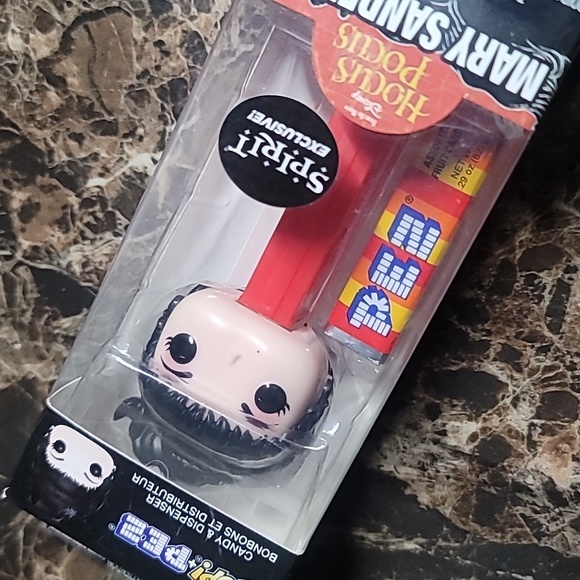 Hocus Pocus LOT (Mary Sanderson) Mug & POP Pez dispenser - Picture 12 of 12